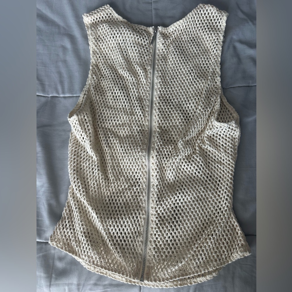 White Fox Fight for This Love Top - Picture 2 of 3